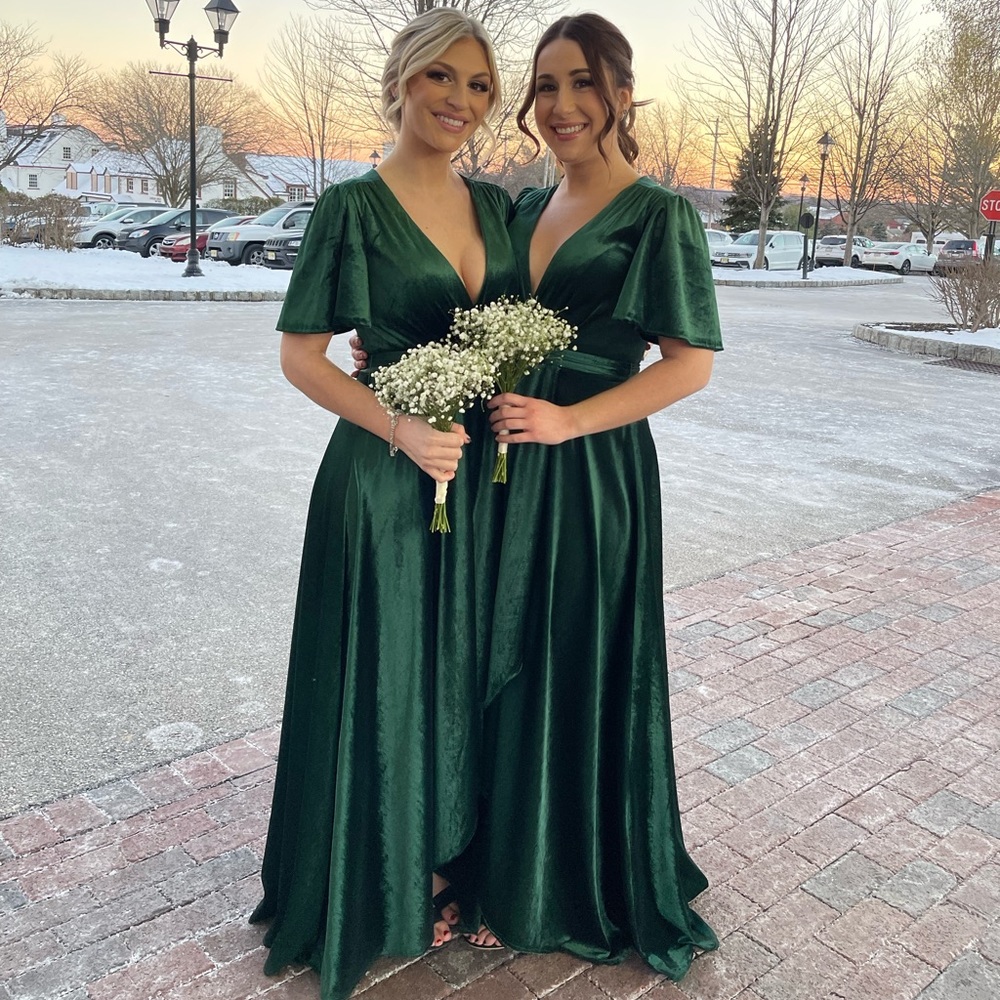 jj’s house emerald green bridesmaid dress